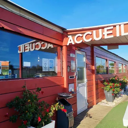 Acajou * أرجيليه- سور- مير