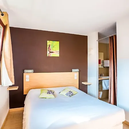 Acajou Hotel *