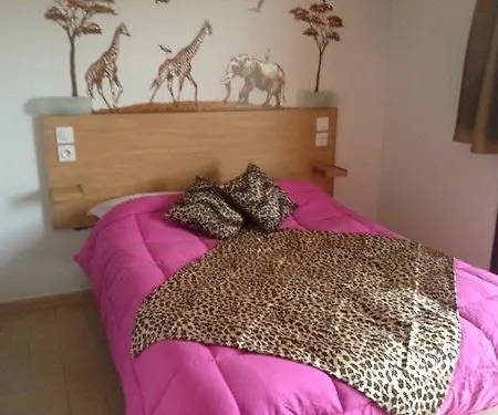 Acajou Hotel *